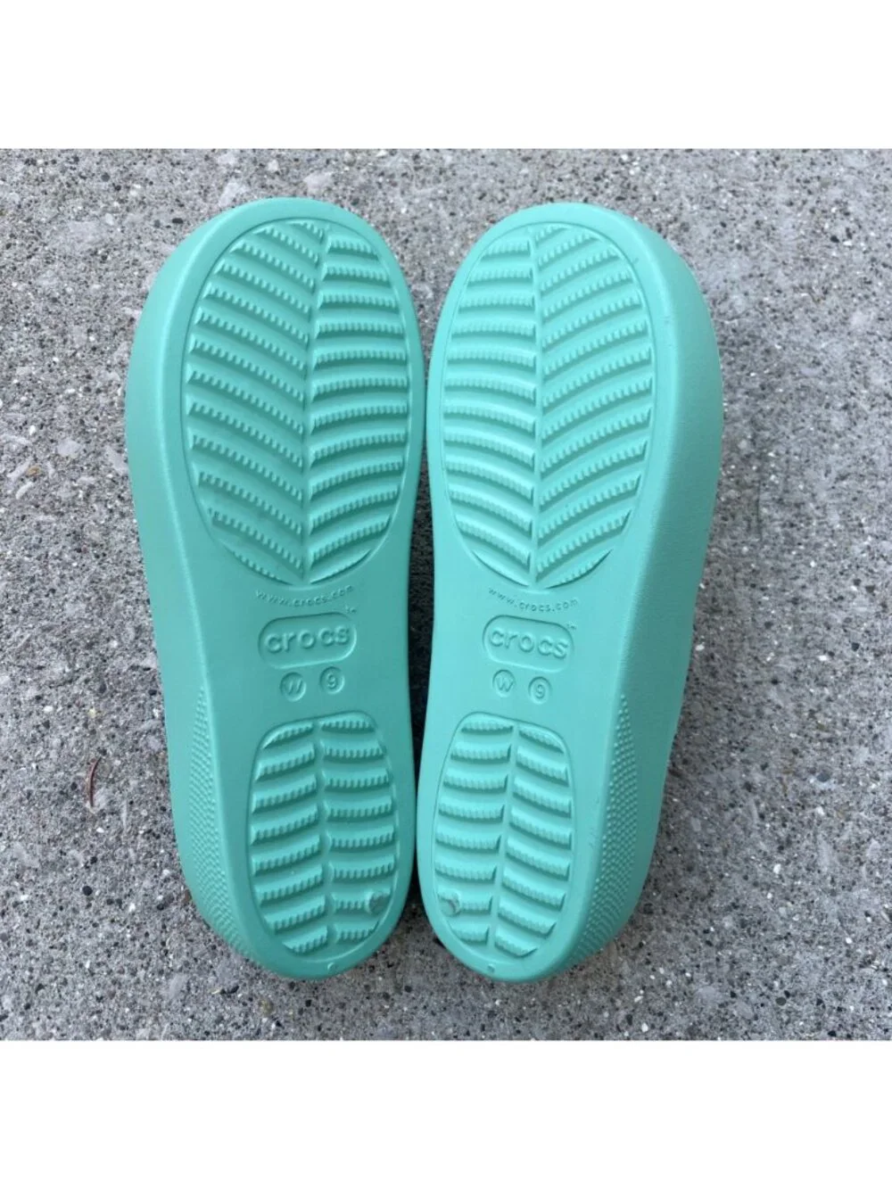 Crocs Classic Platform Slide Womens Size 9 Comfort Casual Slip On Shoes Beach